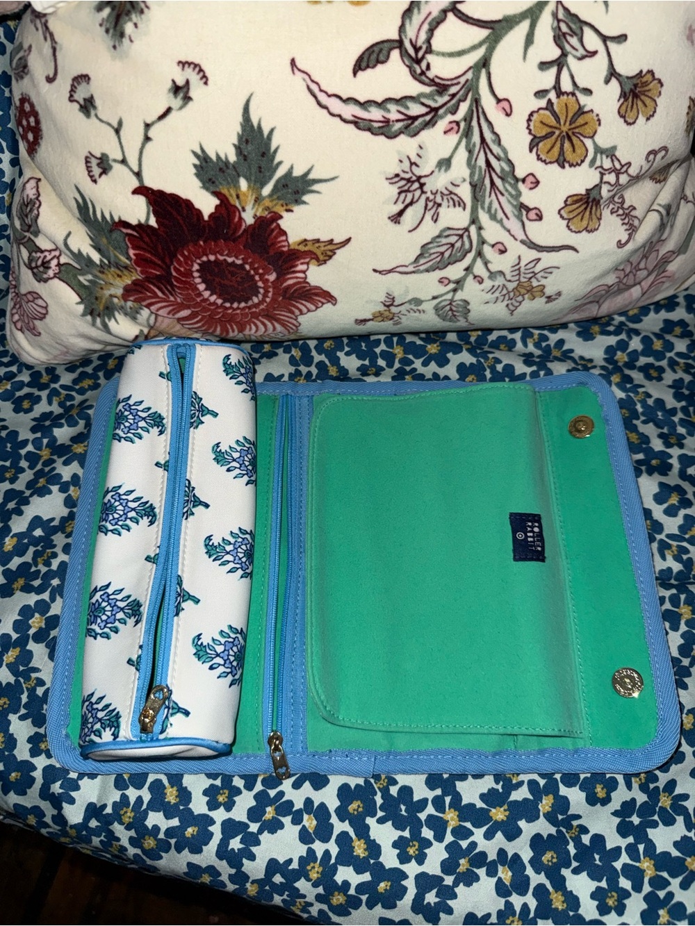 Roller Rabbit x Target Green and White Travel Jewelry Organizer